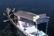 86 Kaschmir 10 Touristenboot